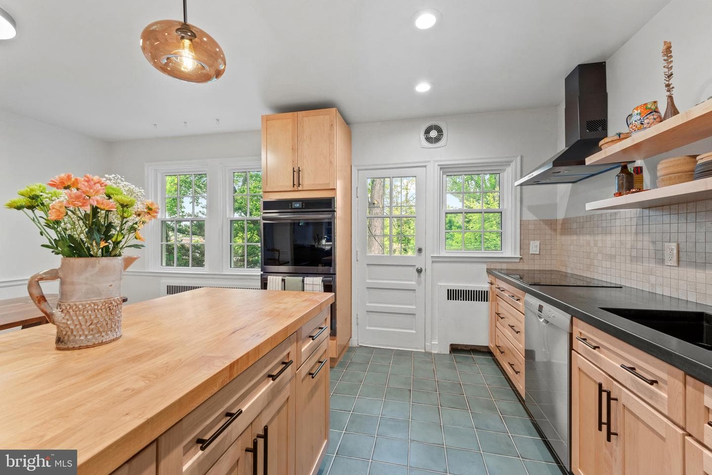 4212 Westview Road photo 9