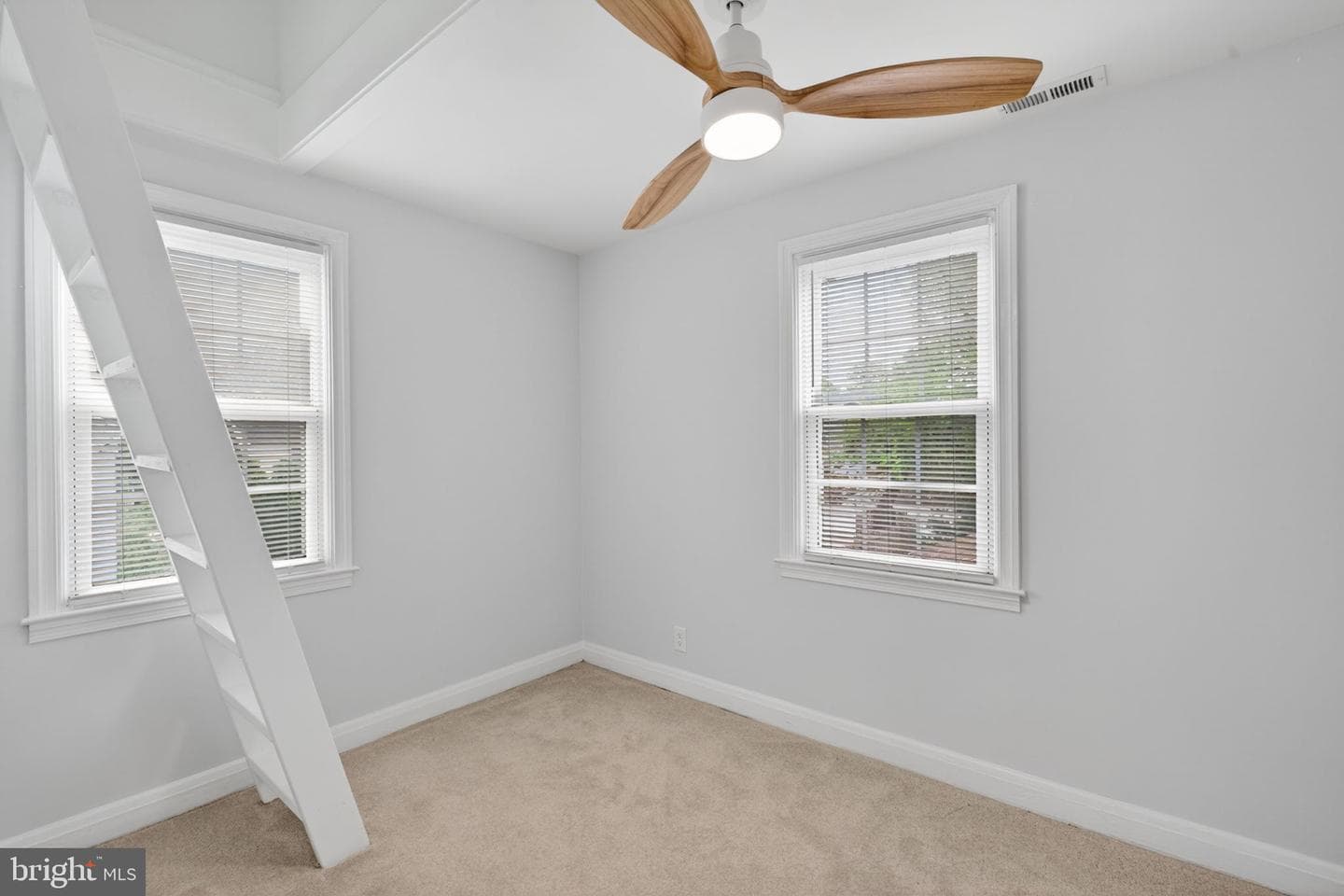 7123 Chambers Road photo 31