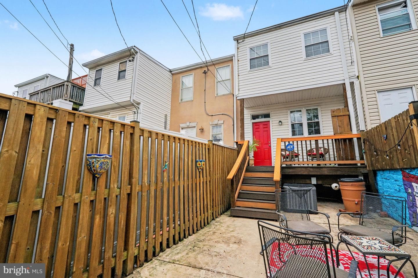 145 N Milton Avenue photo 23