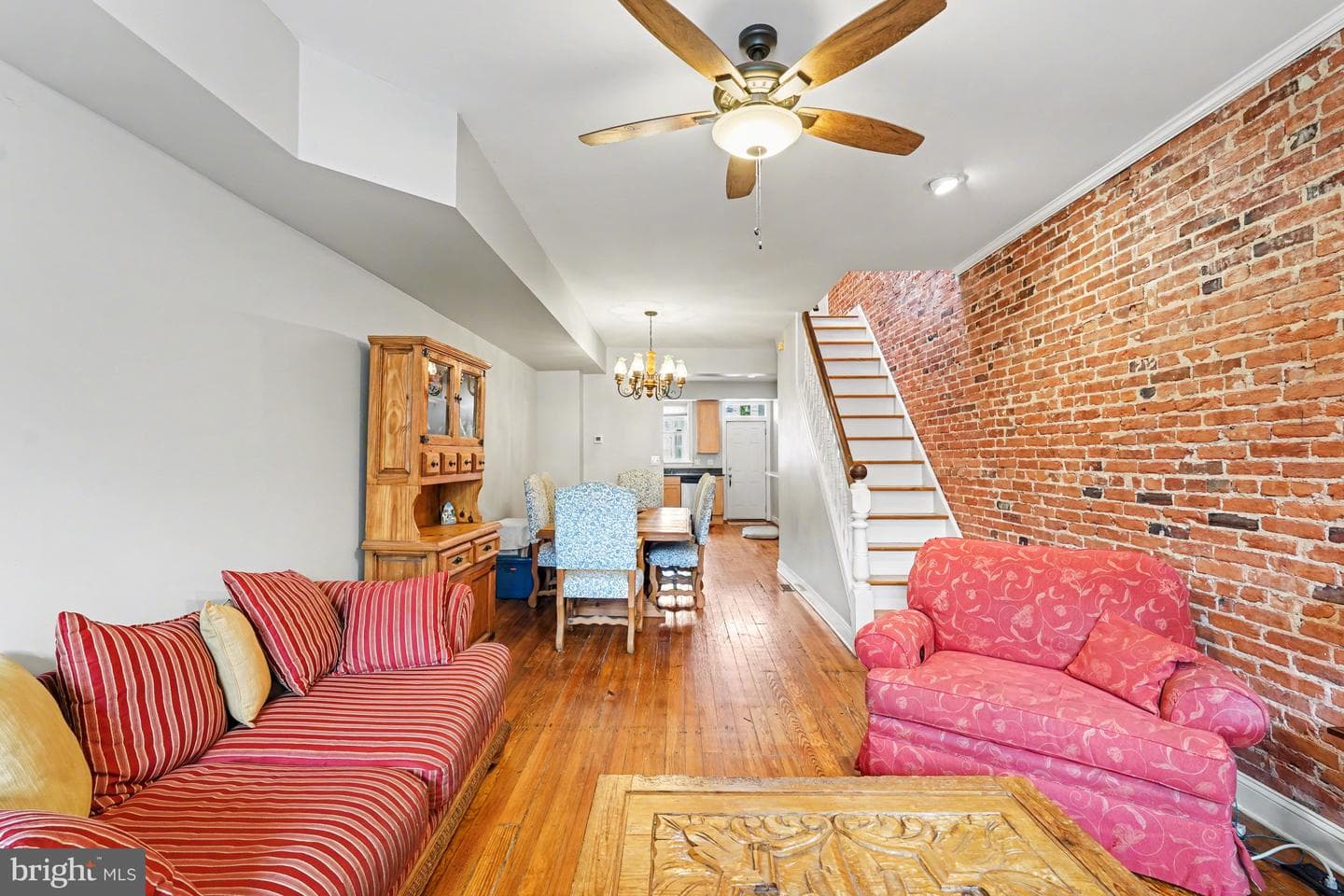 145 N Milton Avenue photo 8
