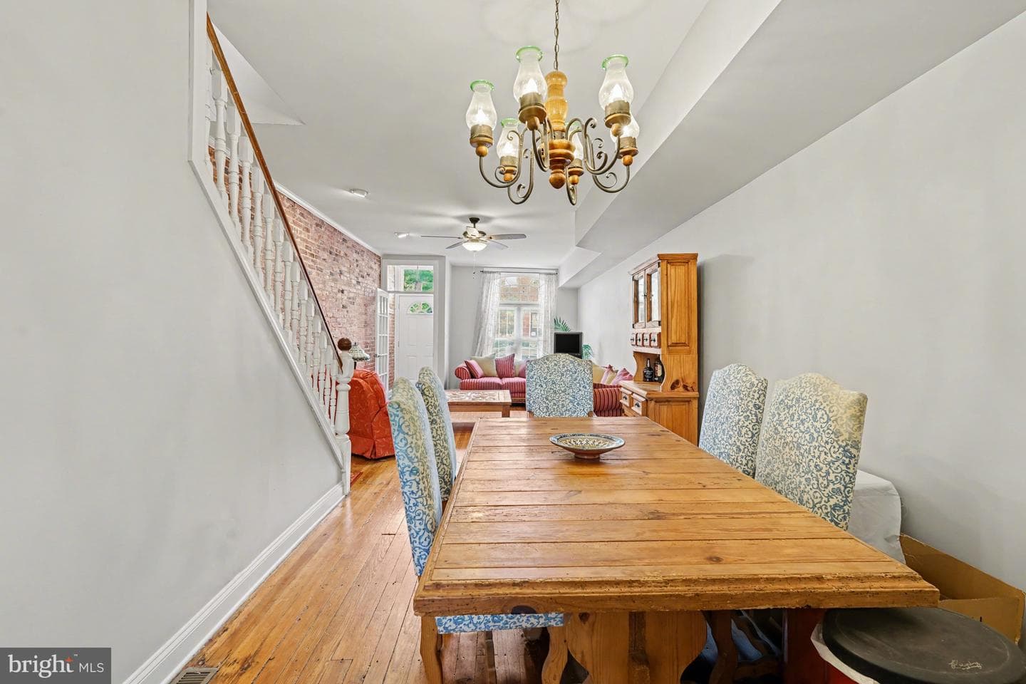 145 N Milton Avenue photo 9