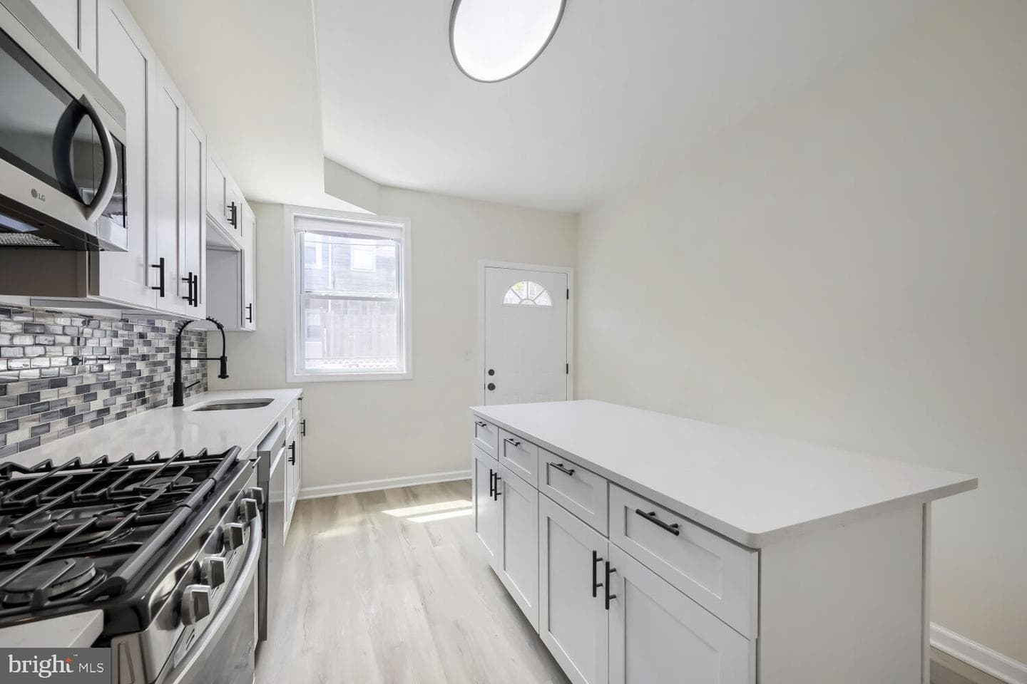 3505 E Lombard Street photo 14