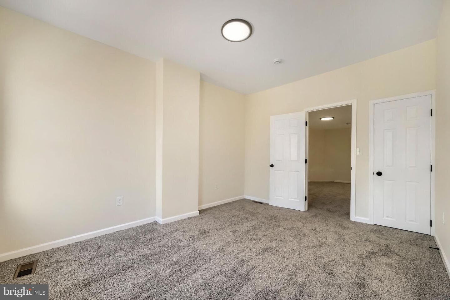 3505 E Lombard Street photo 20