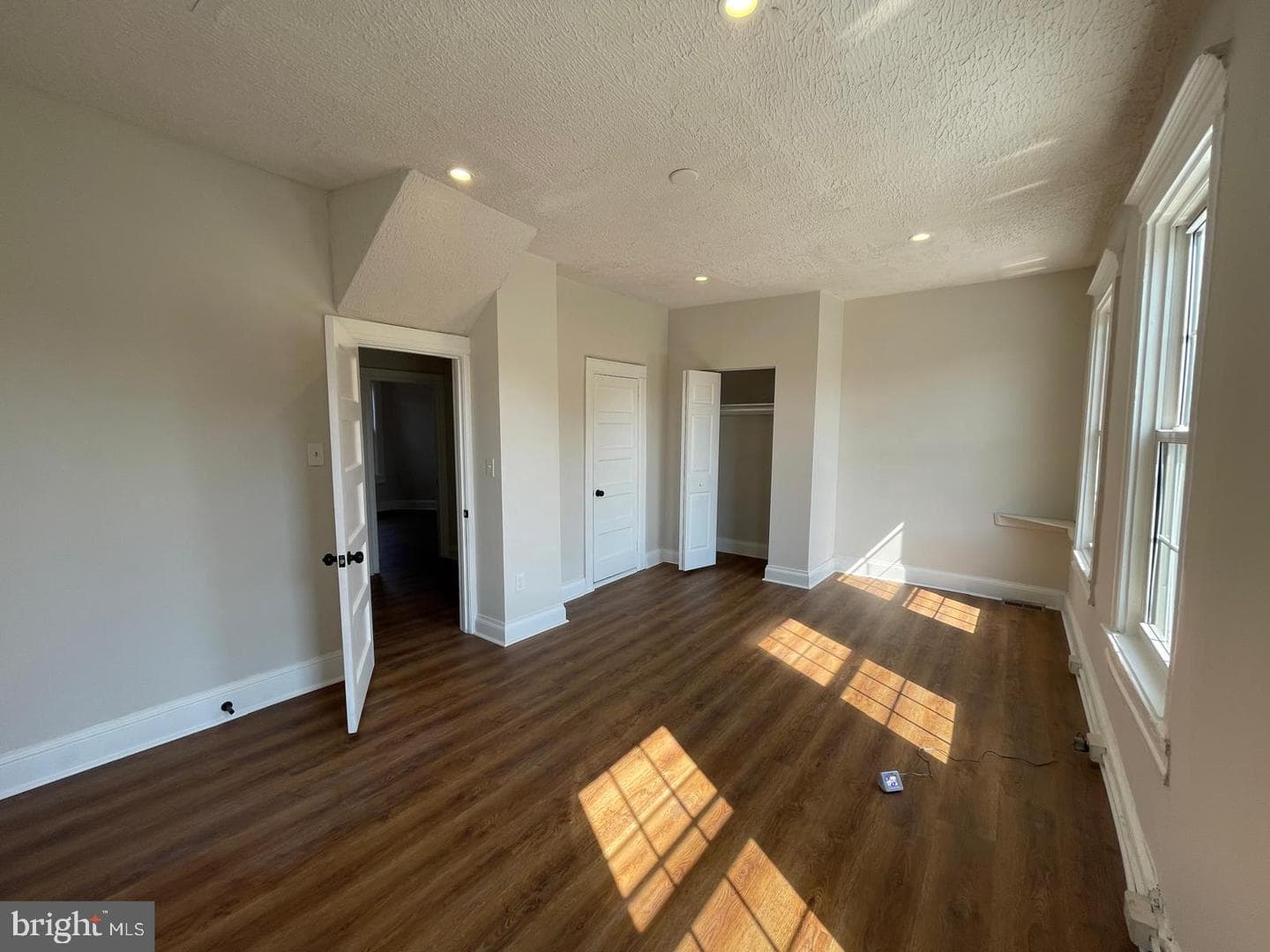 1216 Bonaparte Avenue photo 21