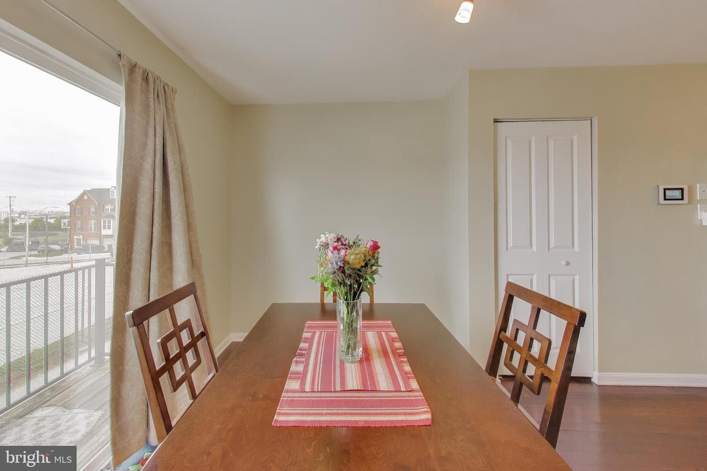 4613 Dillon Street photo 11