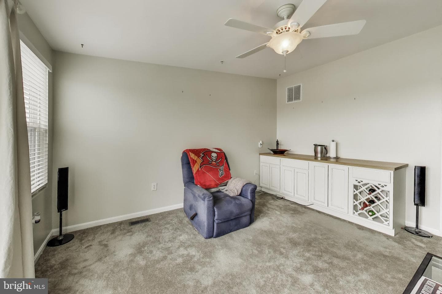 4613 Dillon Street photo 29