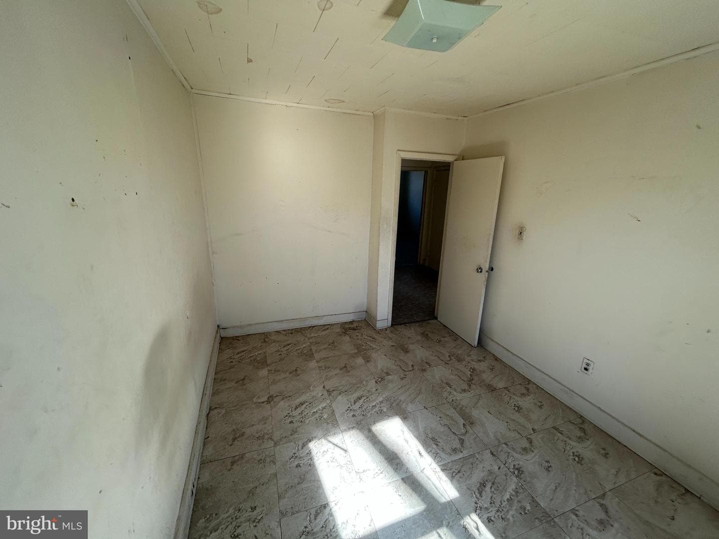 2215 Belair Road photo 13