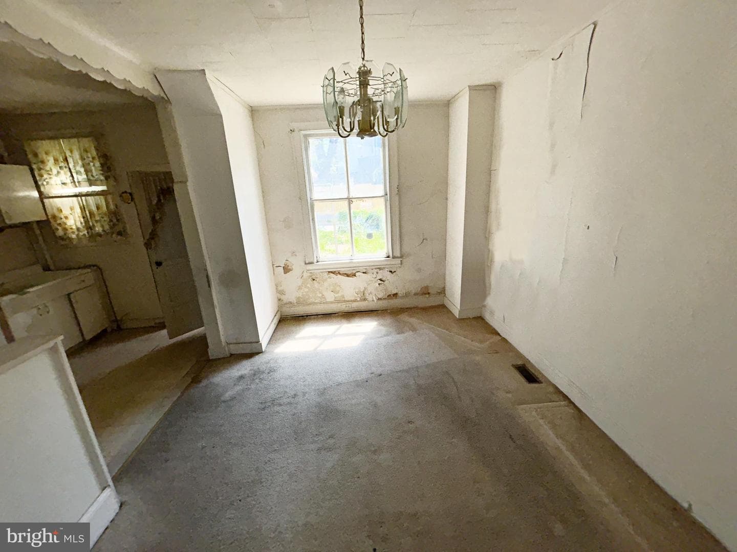 2215 Belair Road photo 7