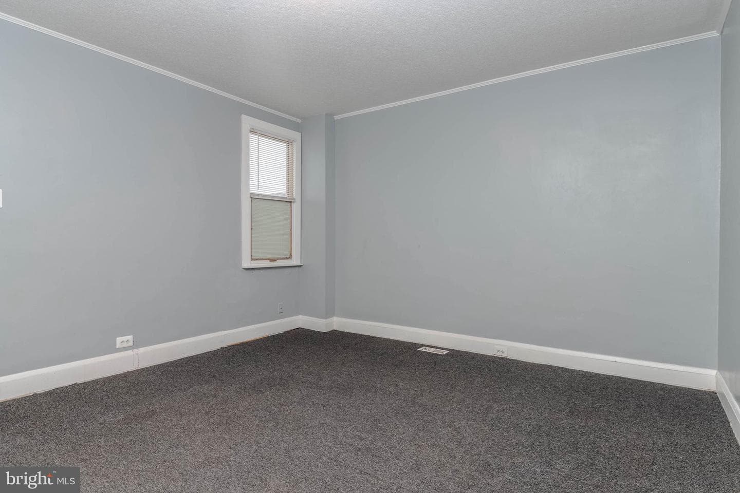 2850 Mayfield Avenue photo 12