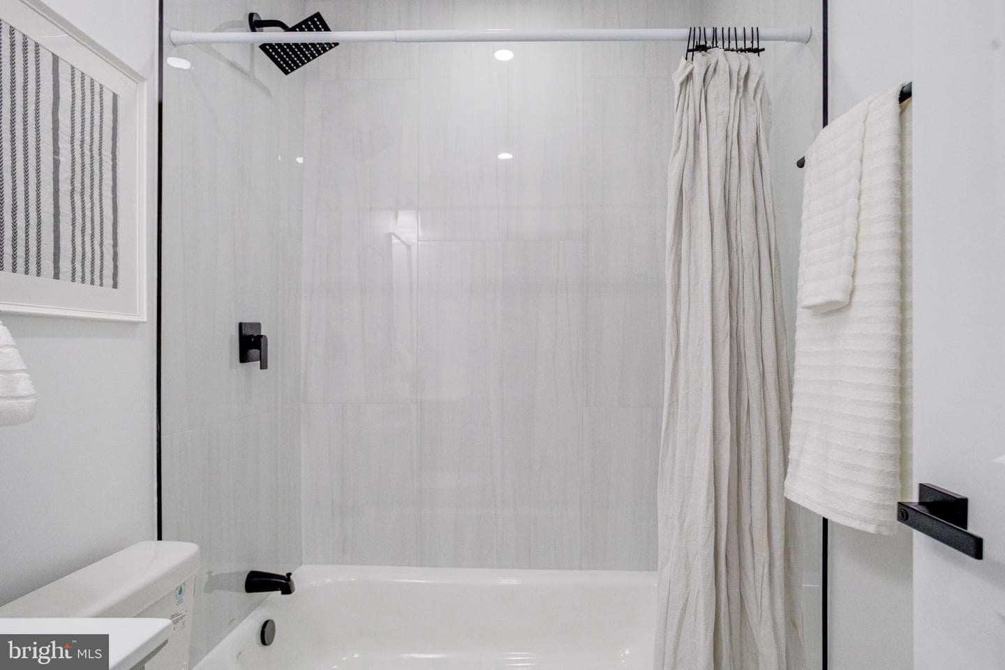 3723 Saint Margaret Street photo 24