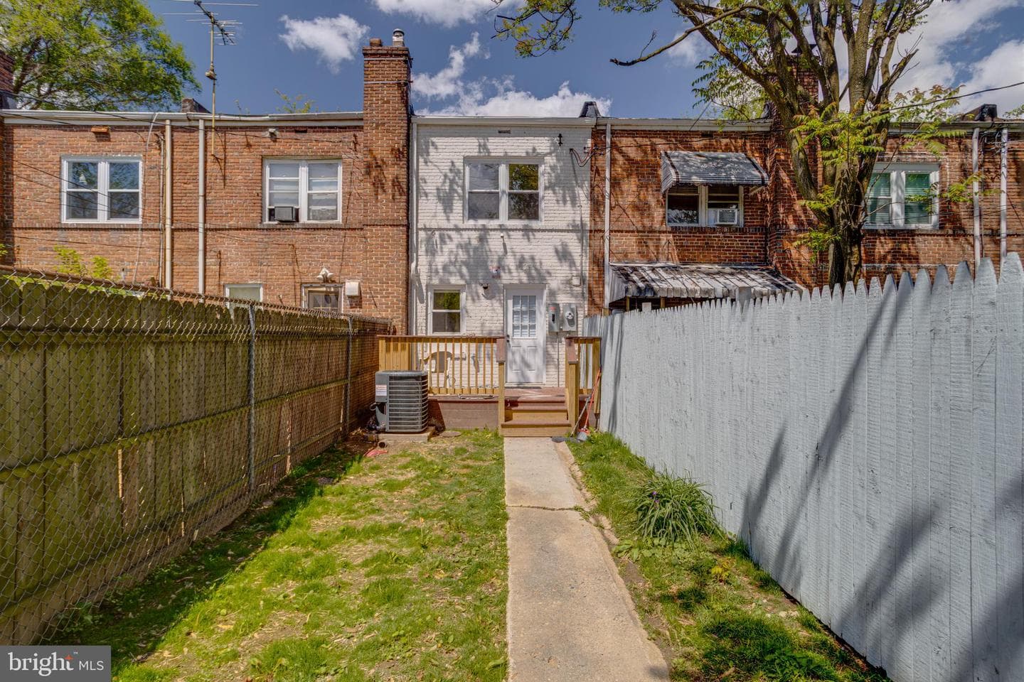 3723 Saint Margaret Street photo 36