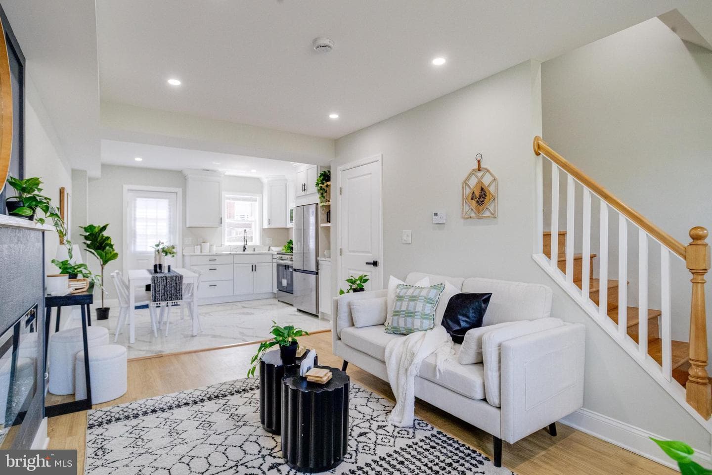 3723 Saint Margaret Street photo 5