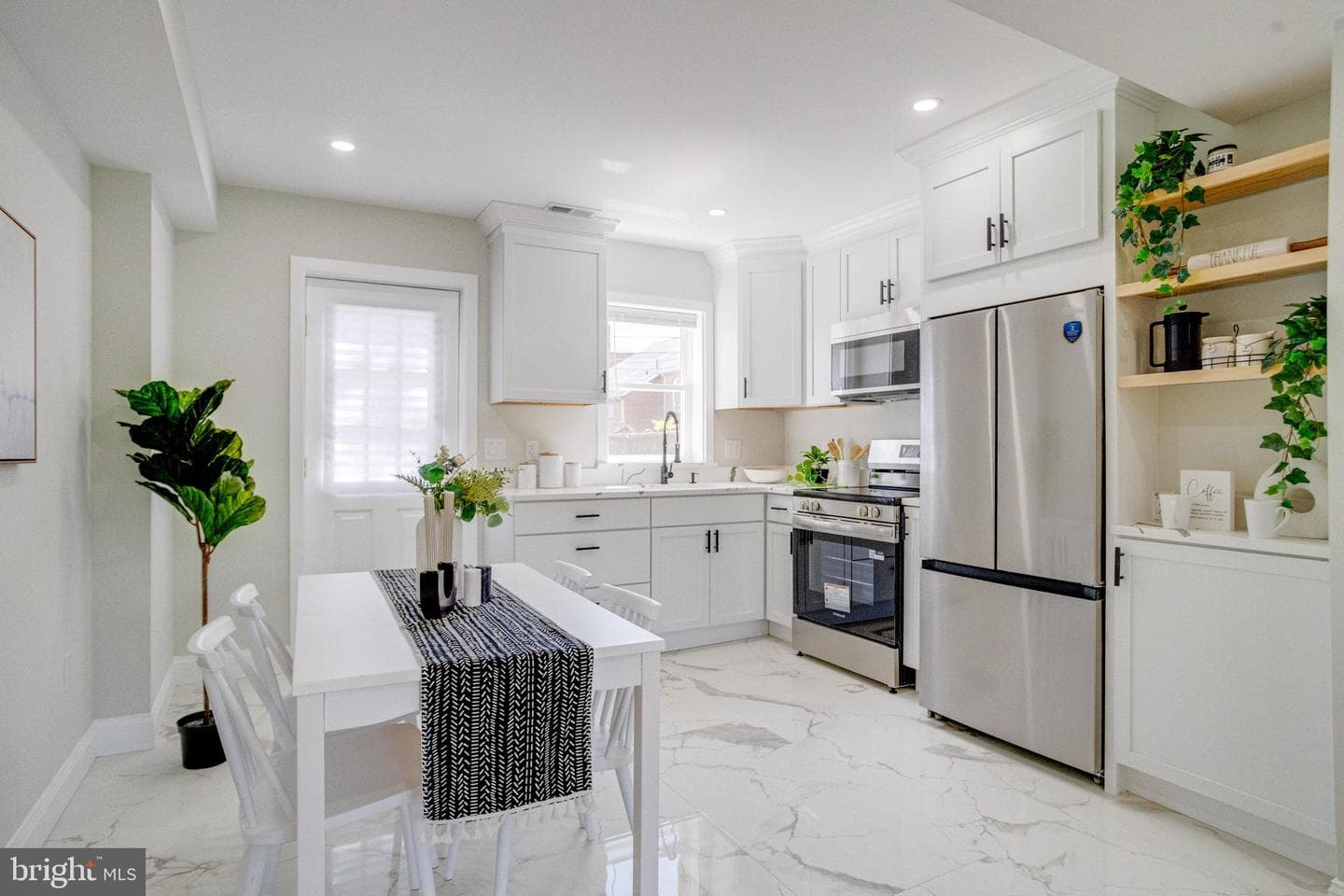 3723 Saint Margaret Street photo 8
