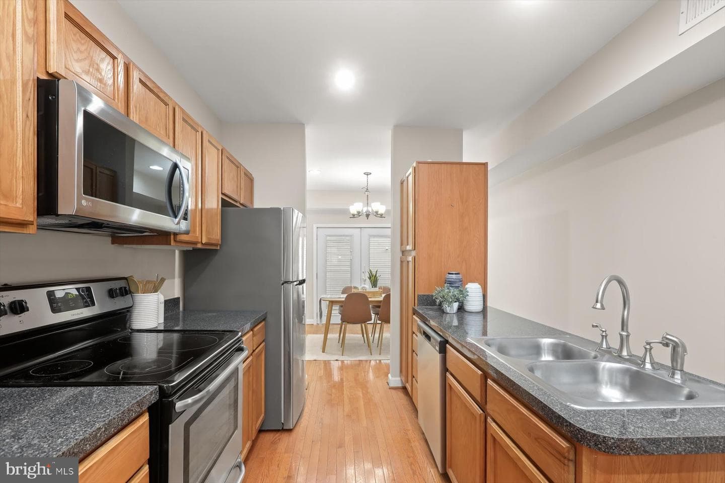 1749 S Hanover Street photo 11