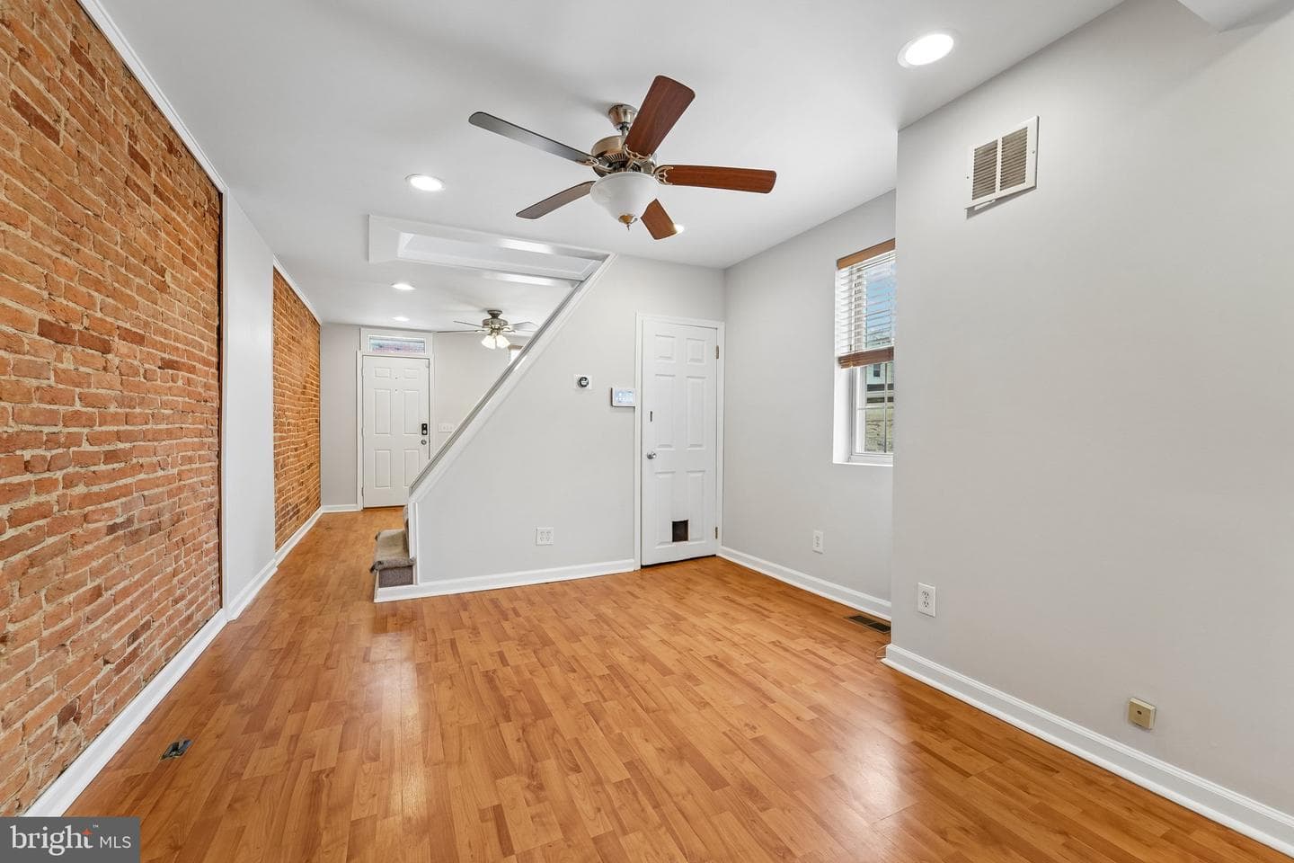 1620 Marshall Street photo 6