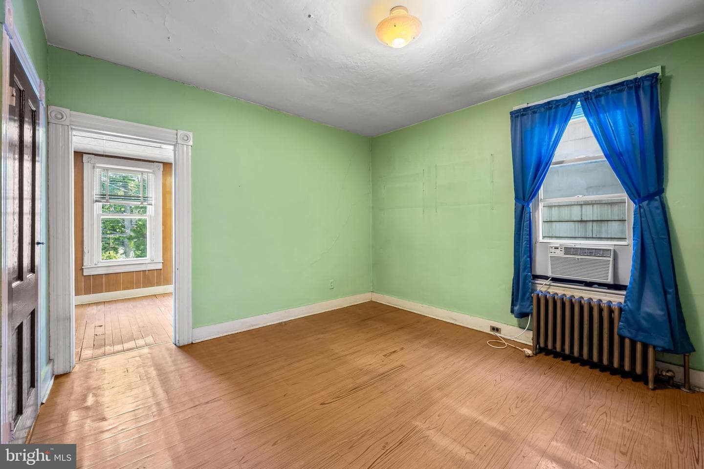1016 W 38th Street photo 17