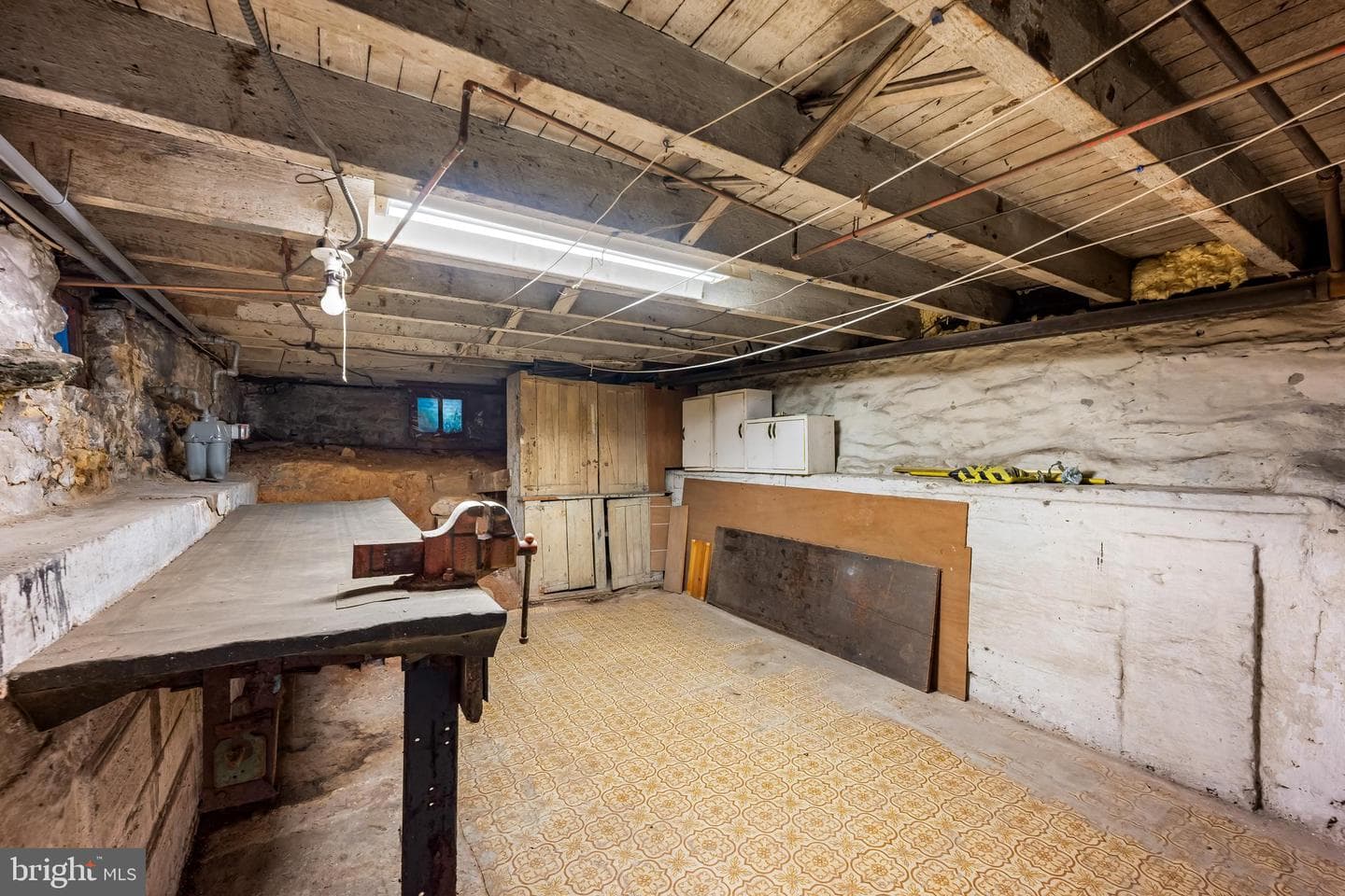 1016 W 38th Street photo 27