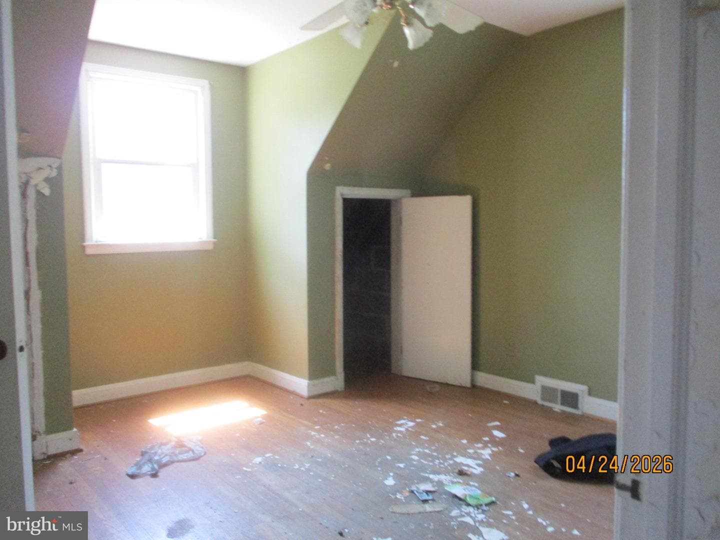 4604 Powell Avenue photo 7