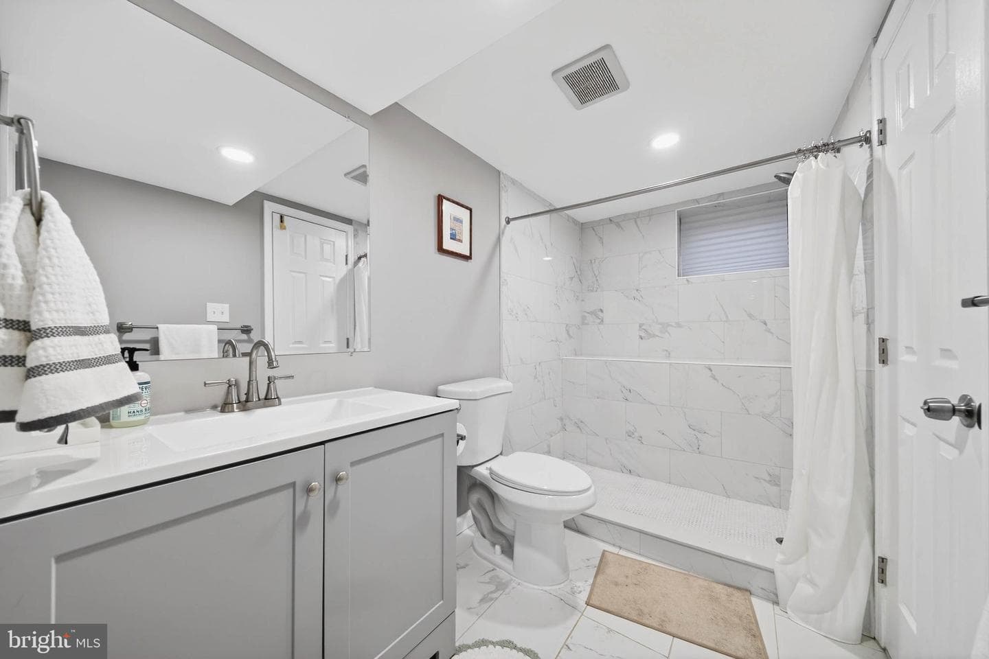 303 E Melrose Avenue photo 12