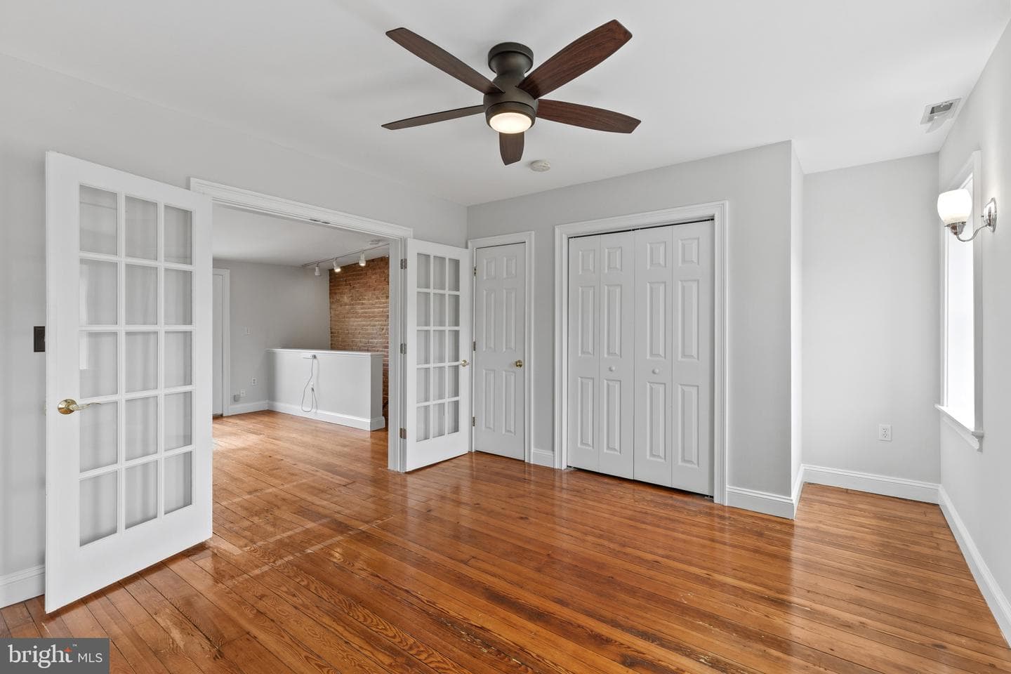 2038 E Pratt Street photo 32