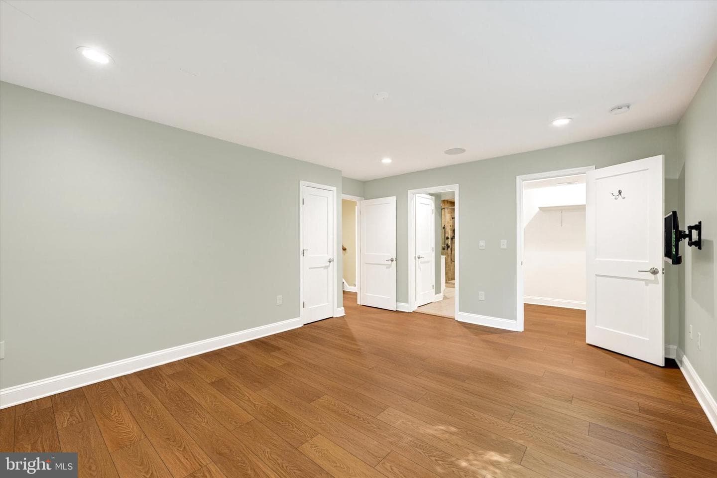 904 Bellemore Rd photo 37