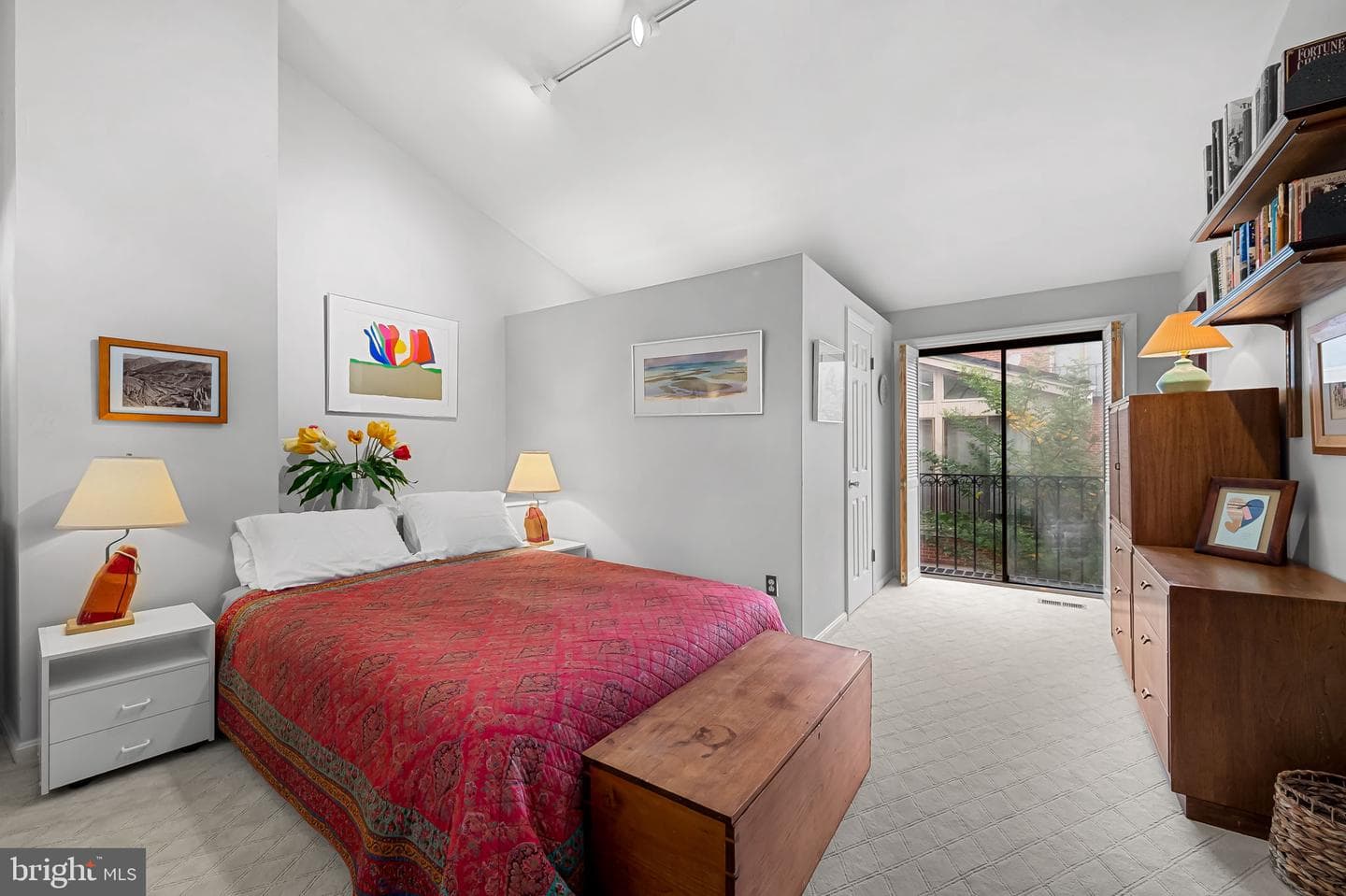 121 W Lee Street photo 29