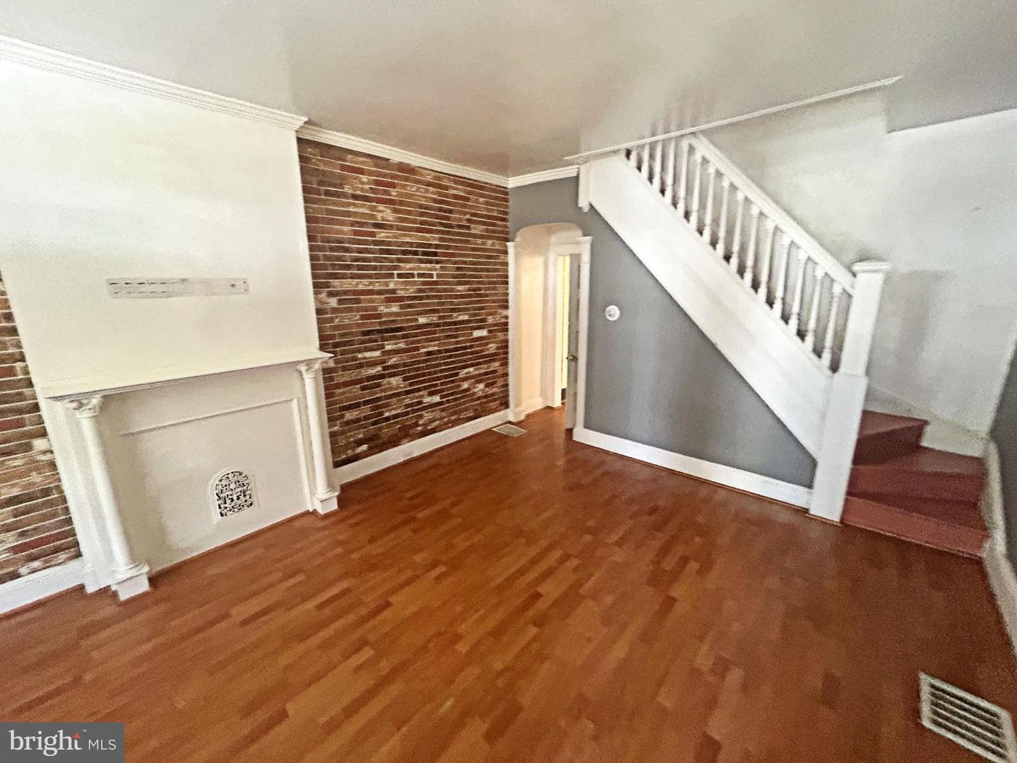617 Dumbarton Avenue photo 4