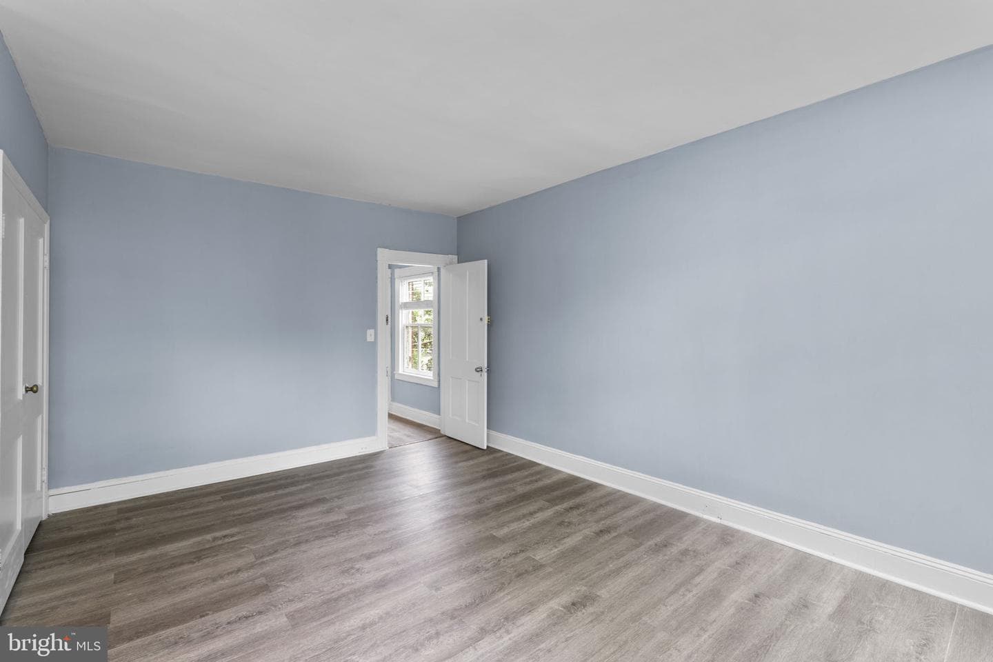 109 S Augusta Avenue photo 32