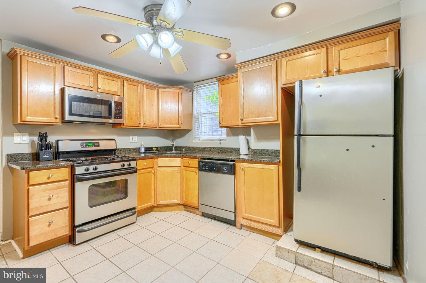 306 Penn Street photo 10