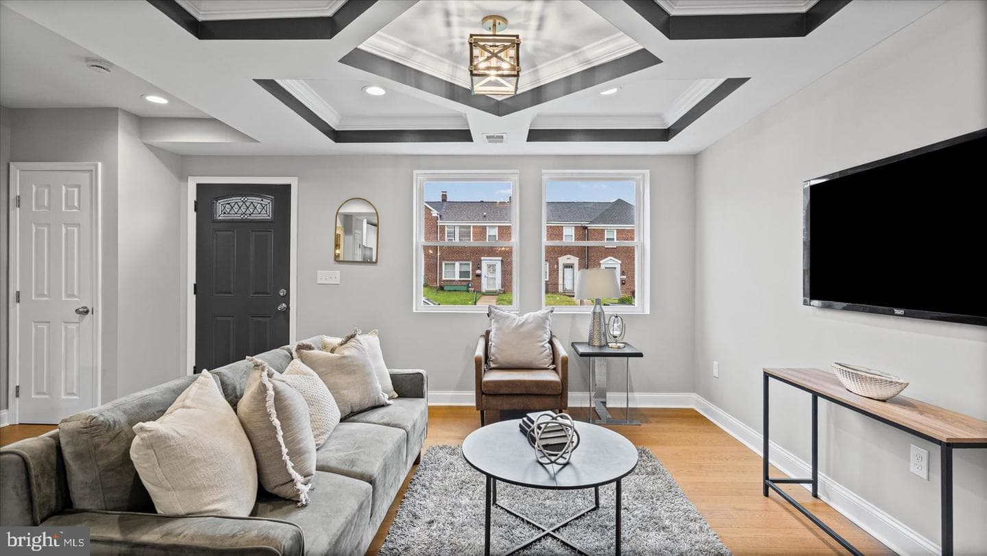 1633 Ralworth Road photo 4