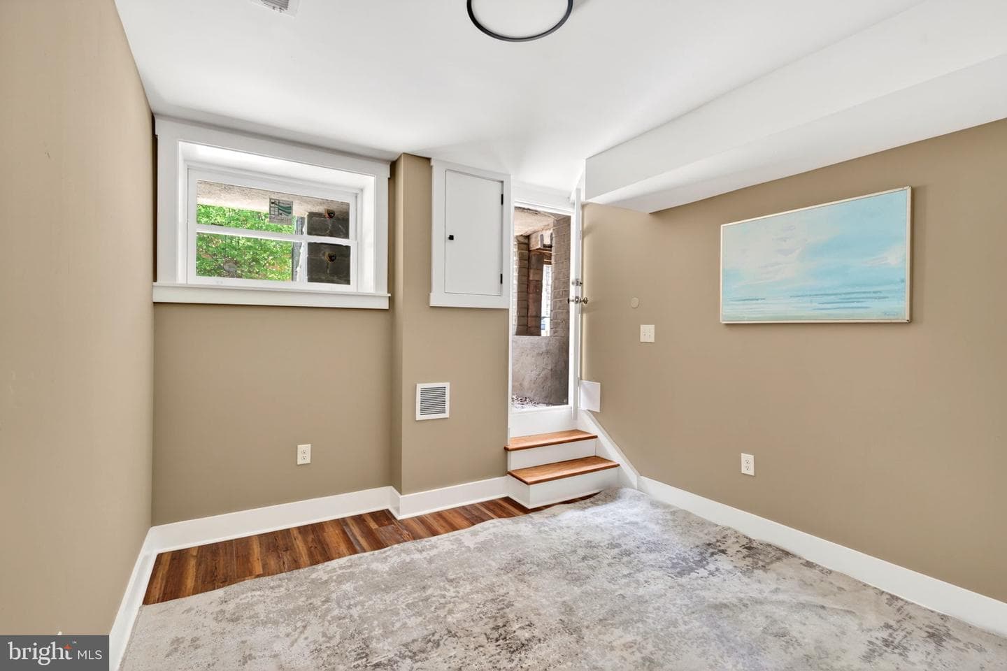 1342 Andre Street photo 46