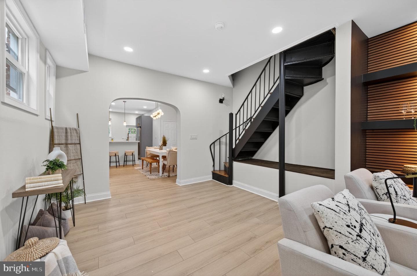 3909 Norfolk Avenue photo 12