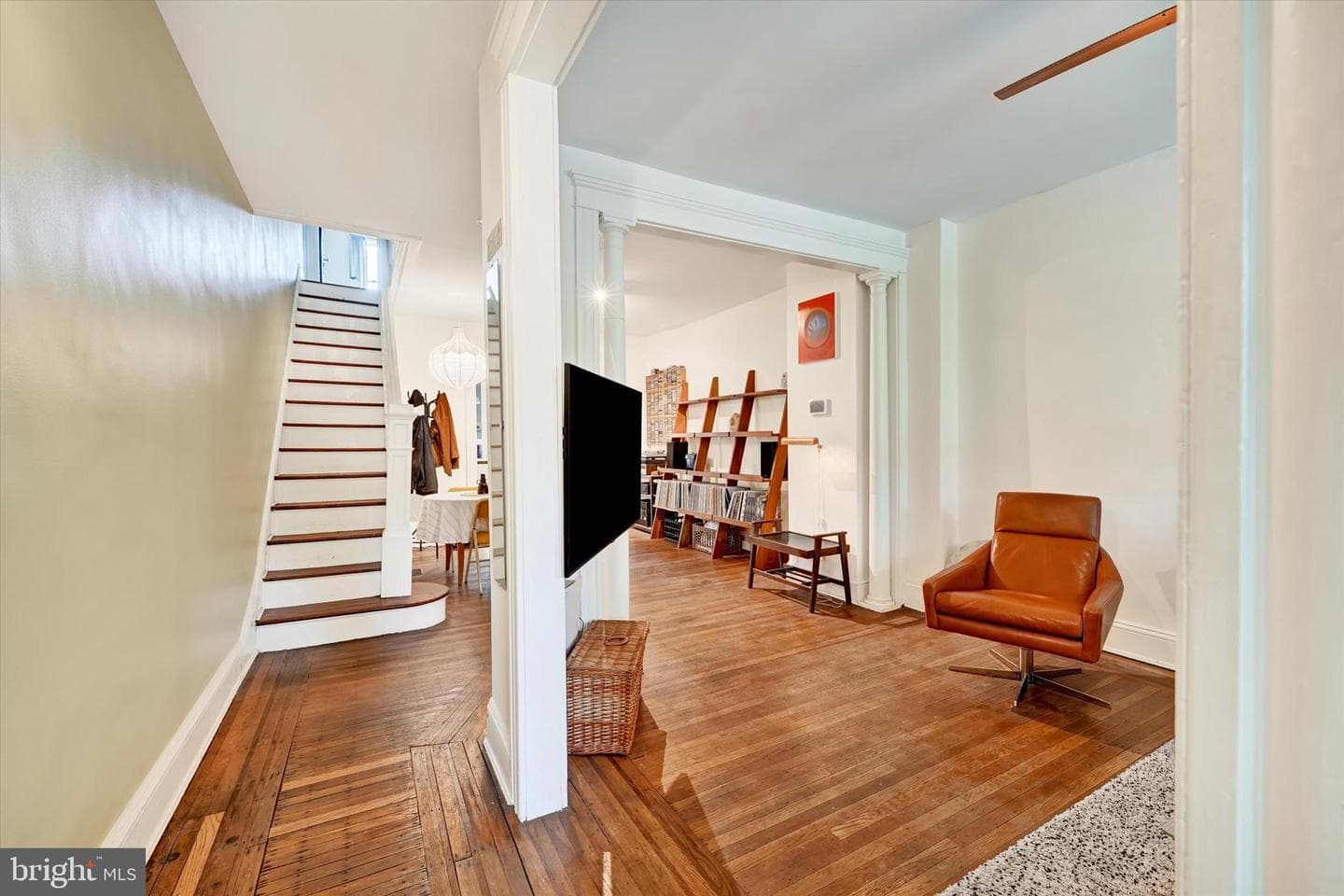 313 Birkwood Place photo 4