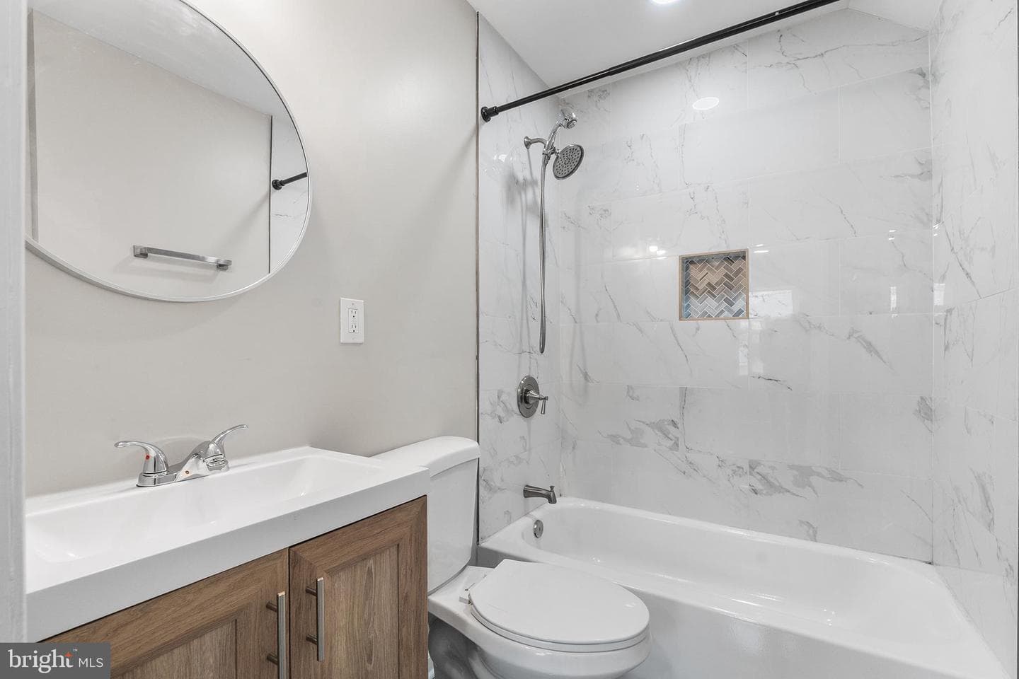 640 Melvin Drive photo 16