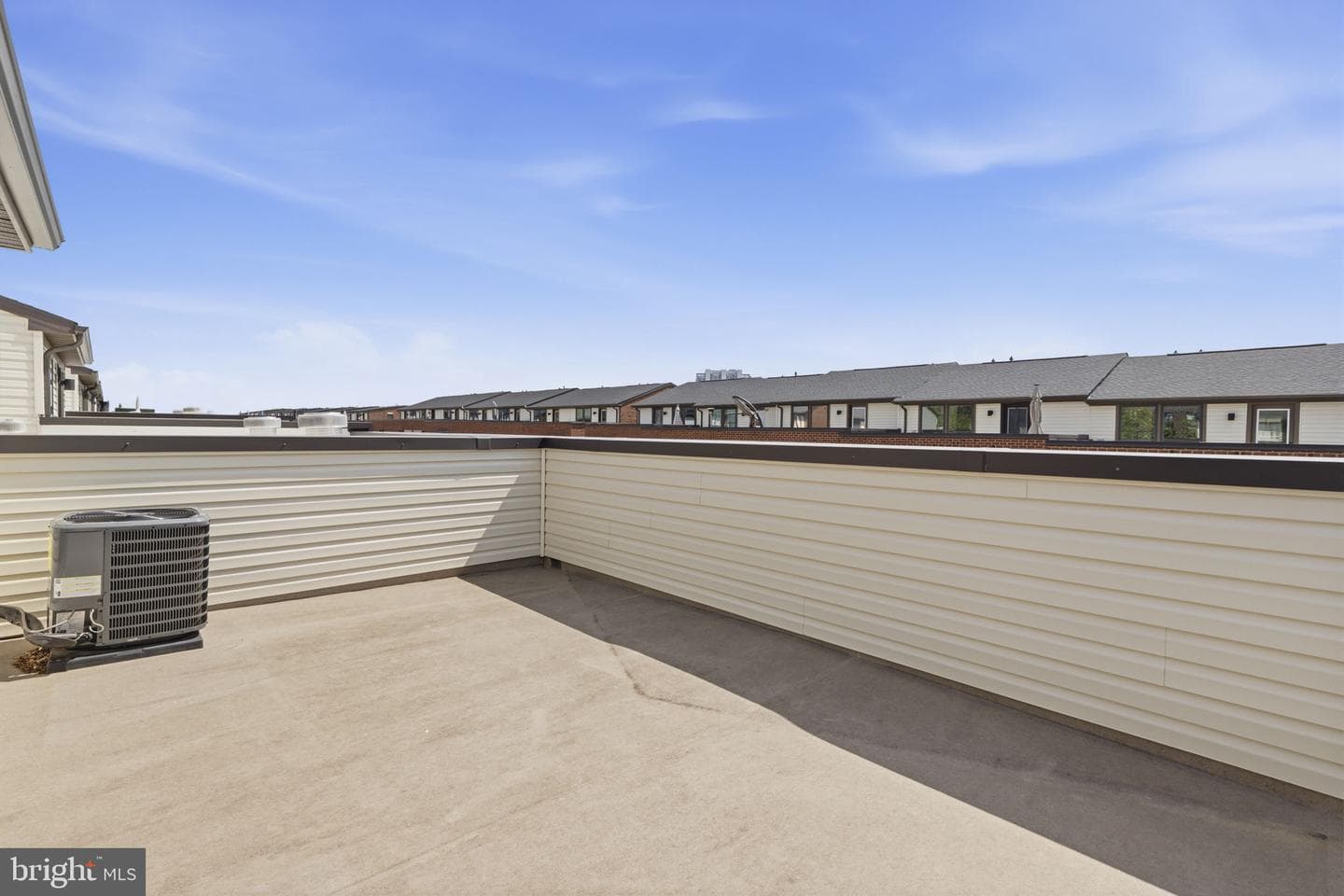 1566 Lowman Street photo 32