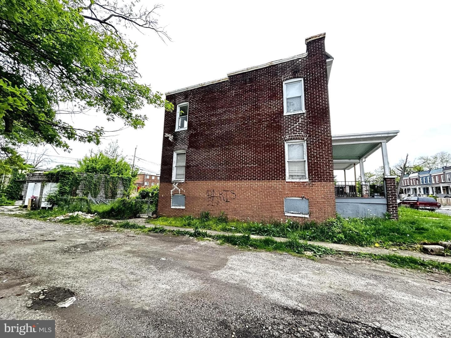 2901 Ridgewood Avenue photo 3