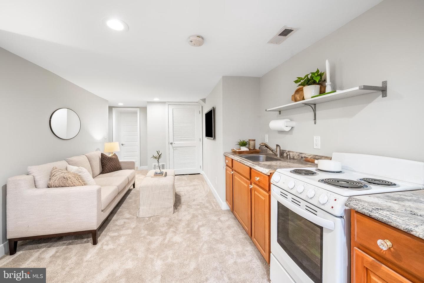 1206 S Charles Street photo 33