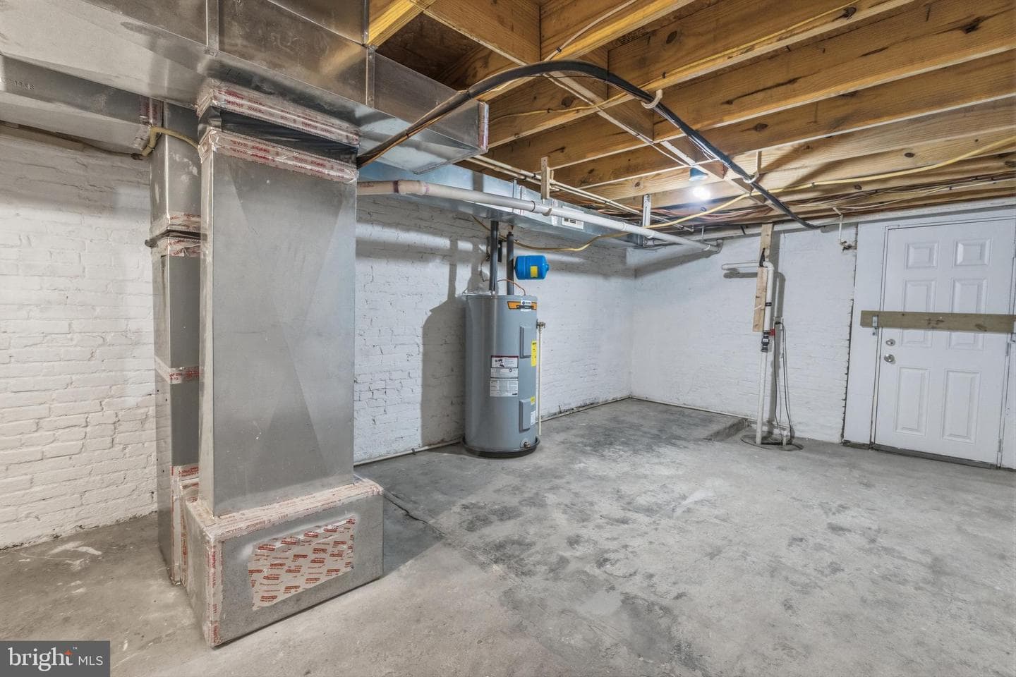 2415 E Madison Street photo 24