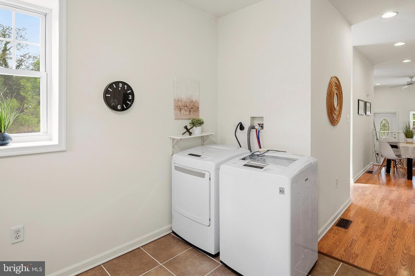 459 W 24th Street photo 8