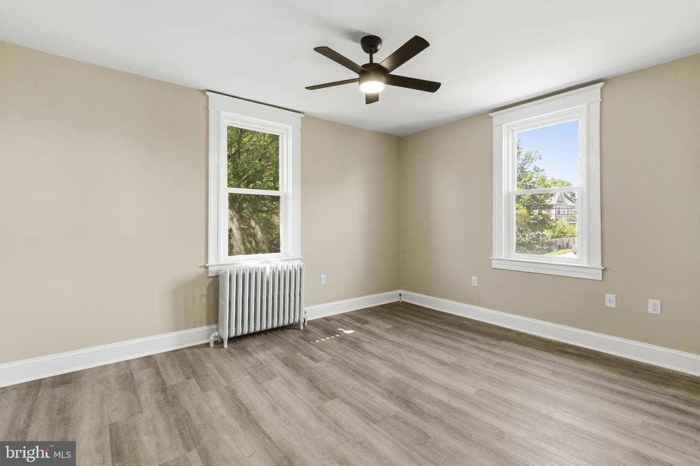 3914 Pinewood Avenue photo 20