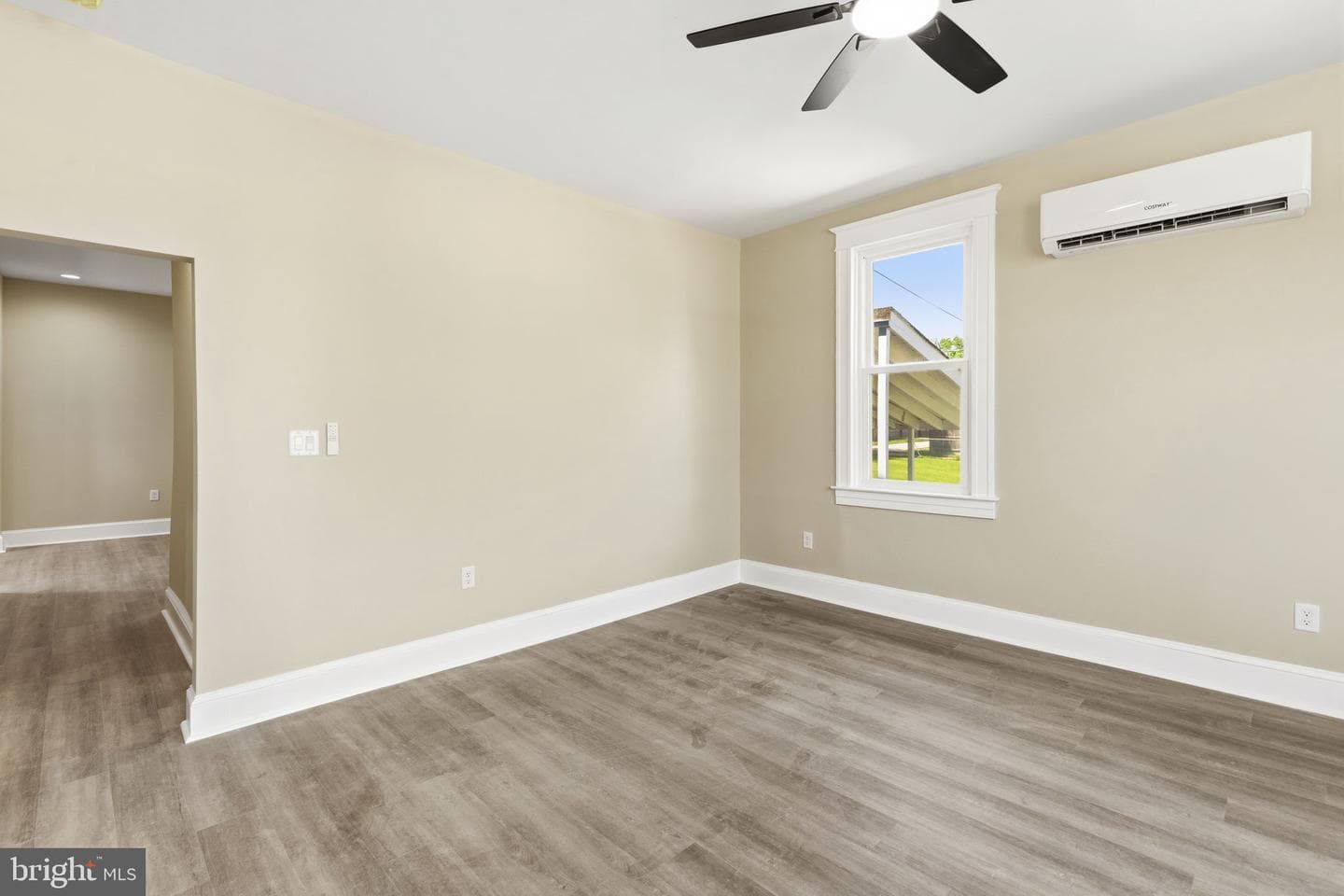3914 Pinewood Avenue photo 6