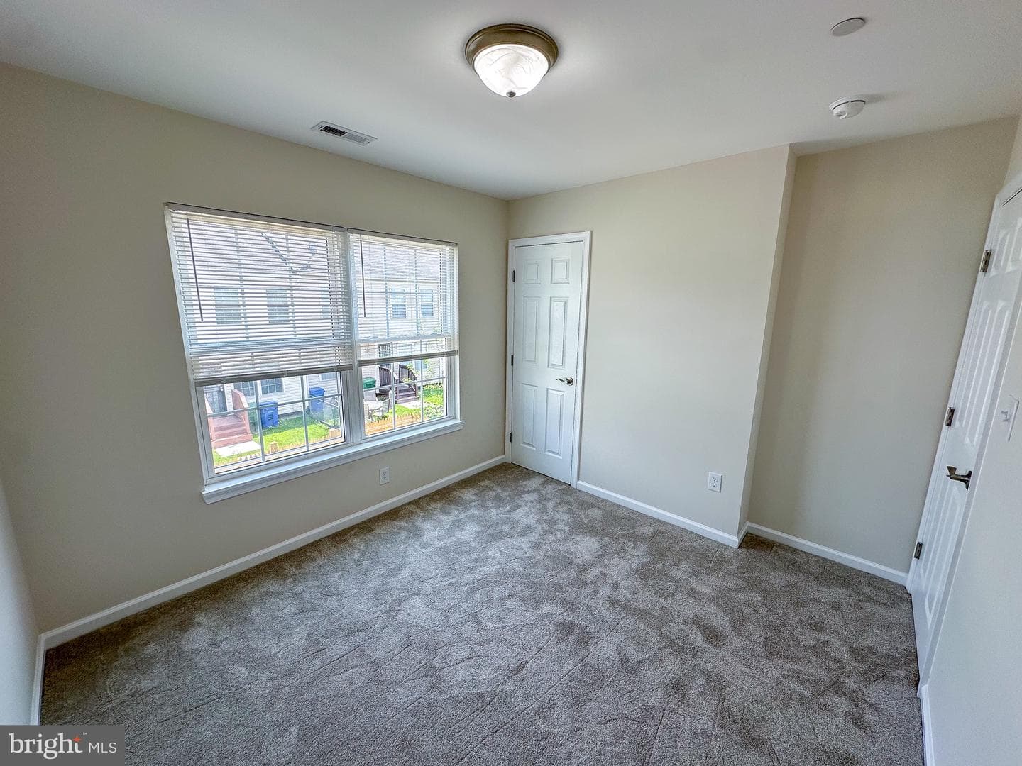605 Collett Street photo 20