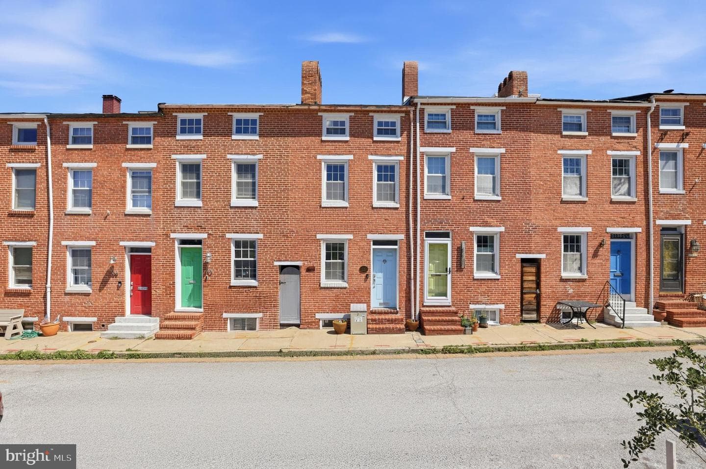 112 E Hamburg Street photo 34