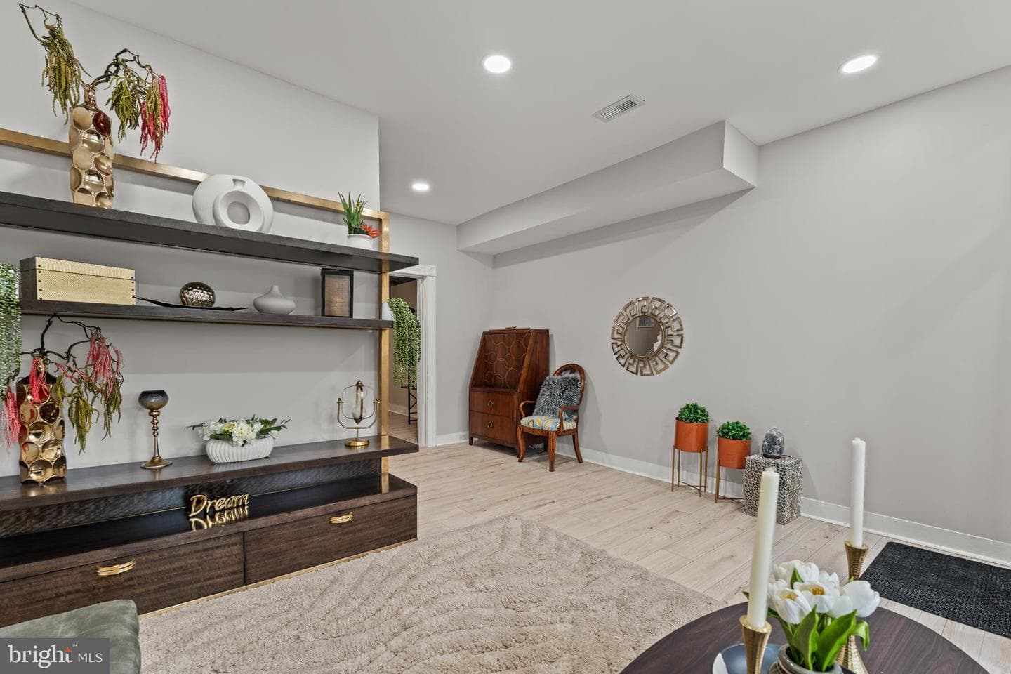 2022 W Fayette Street photo 6