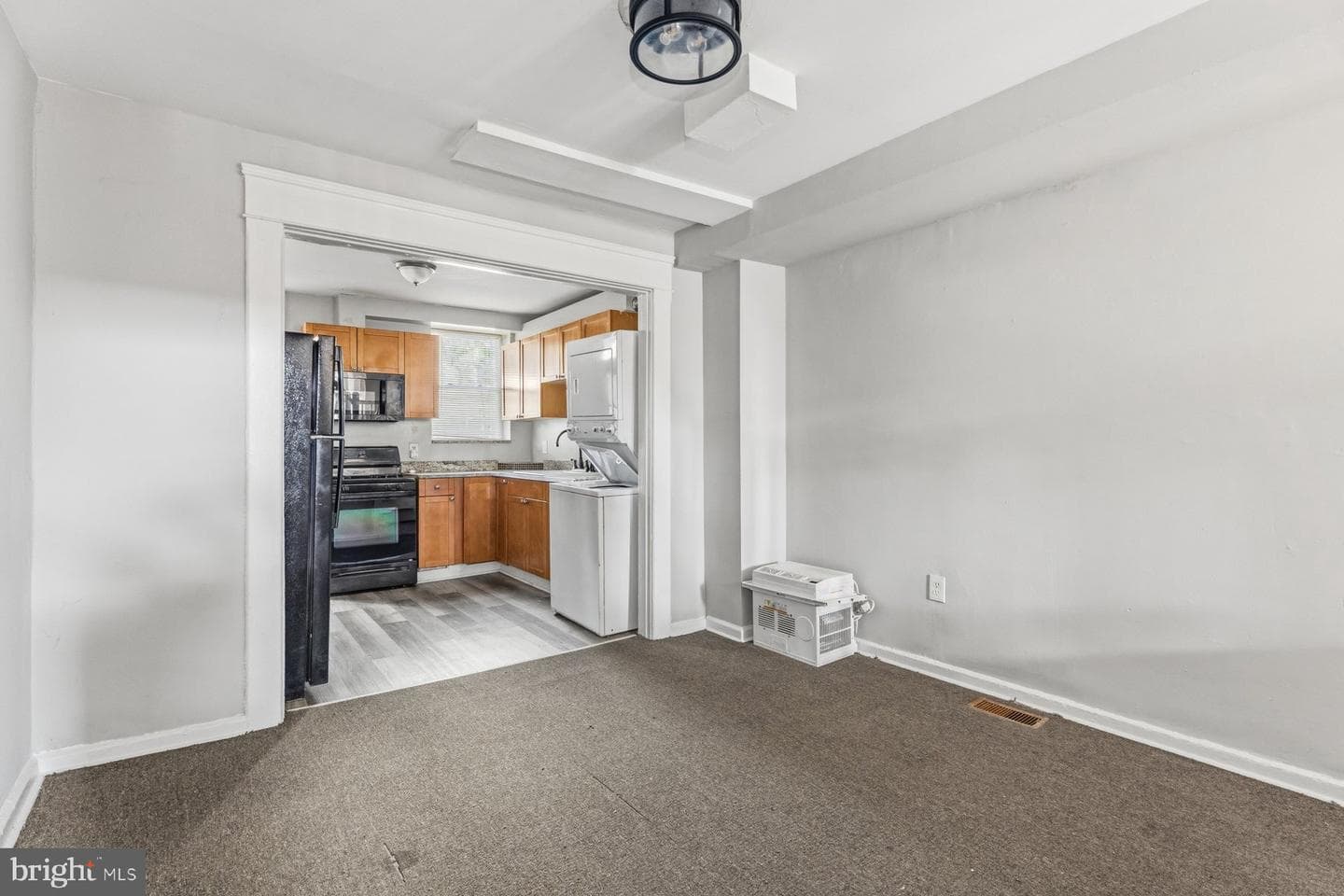 1206 W Cross Street W photo 6