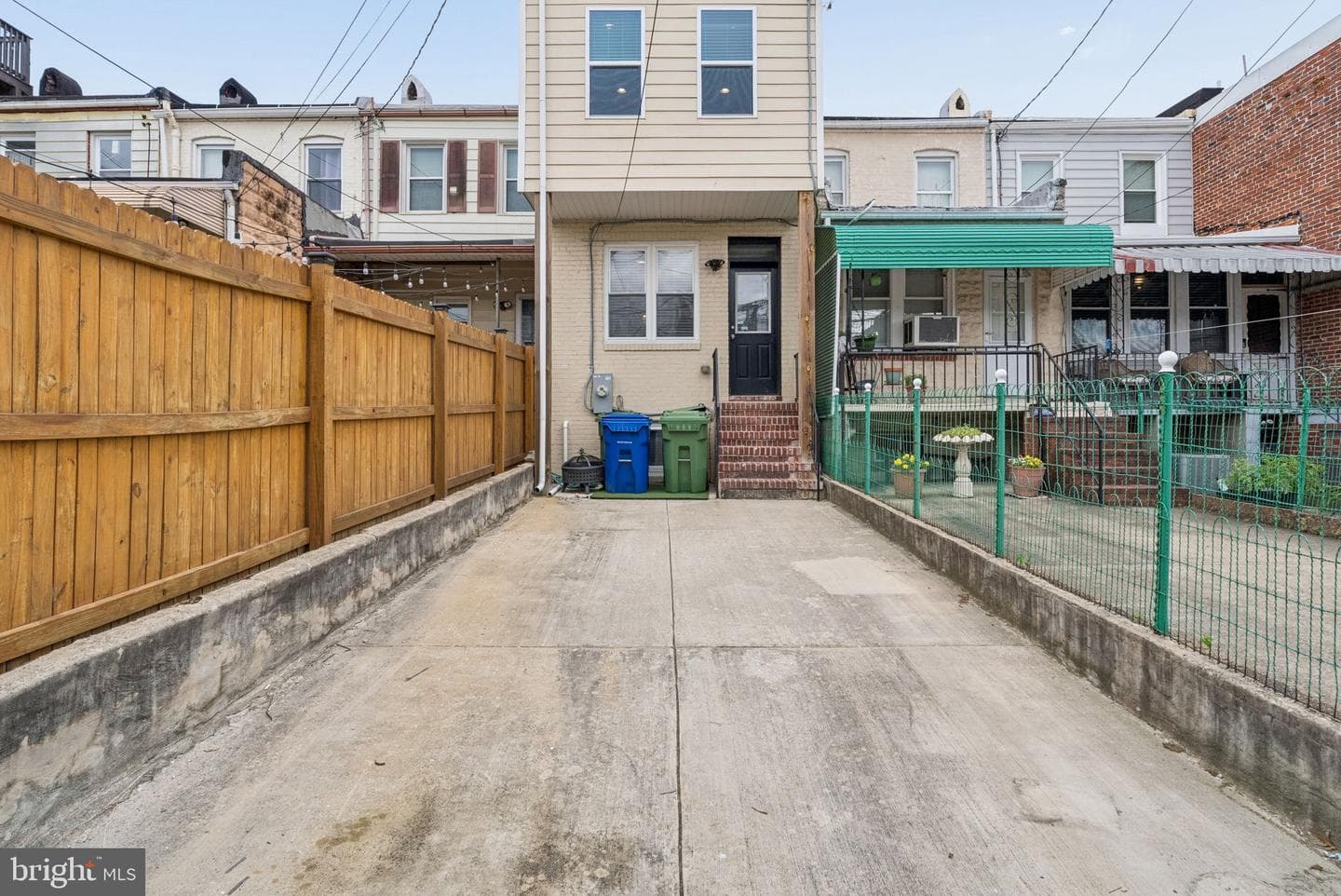 322 S Clinton Street S photo 17