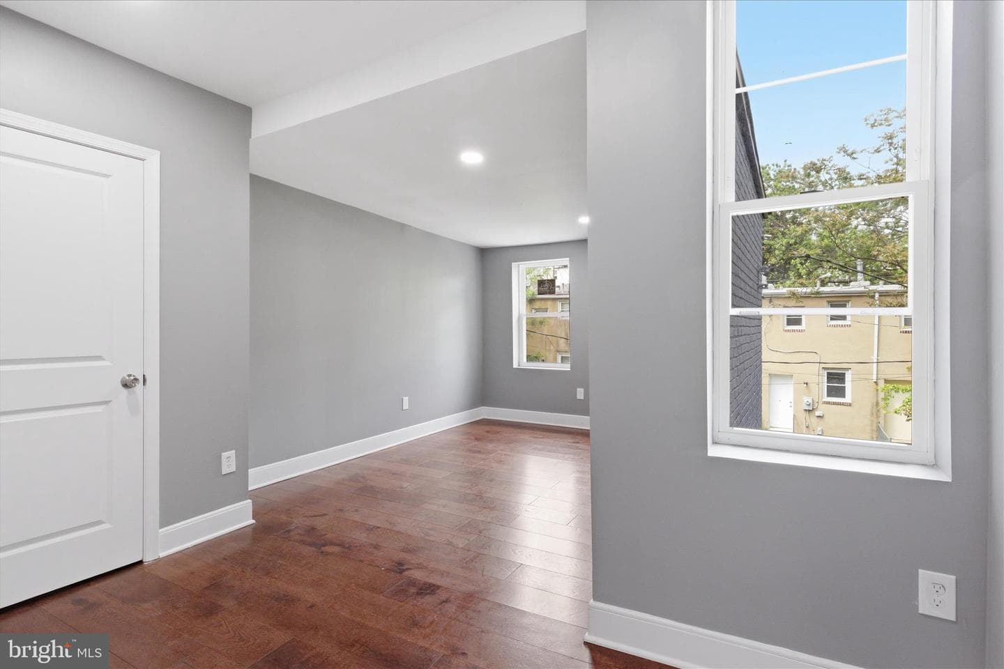 1512 W Pratt Street photo 19