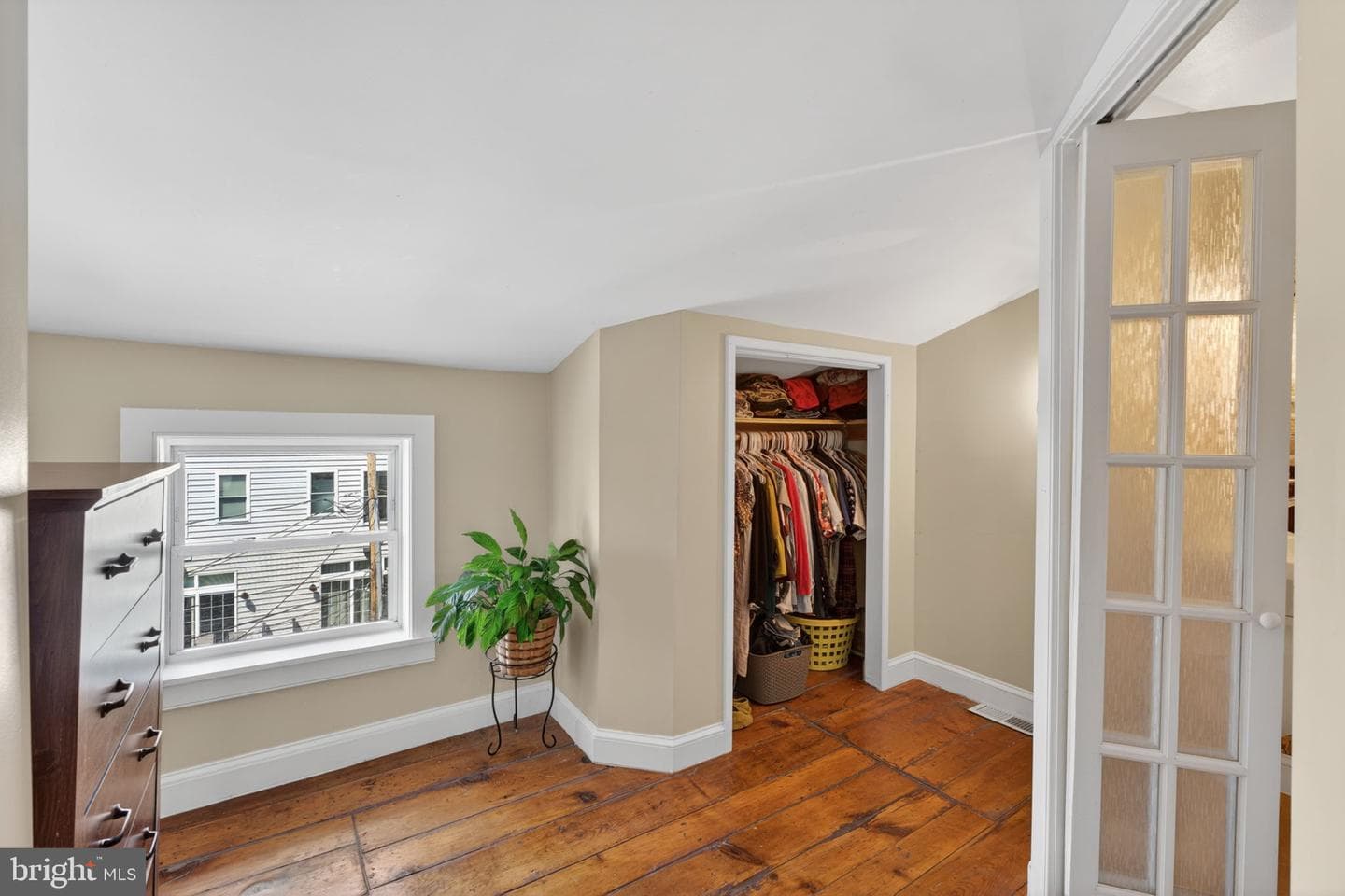 18 S Washington Street photo 34