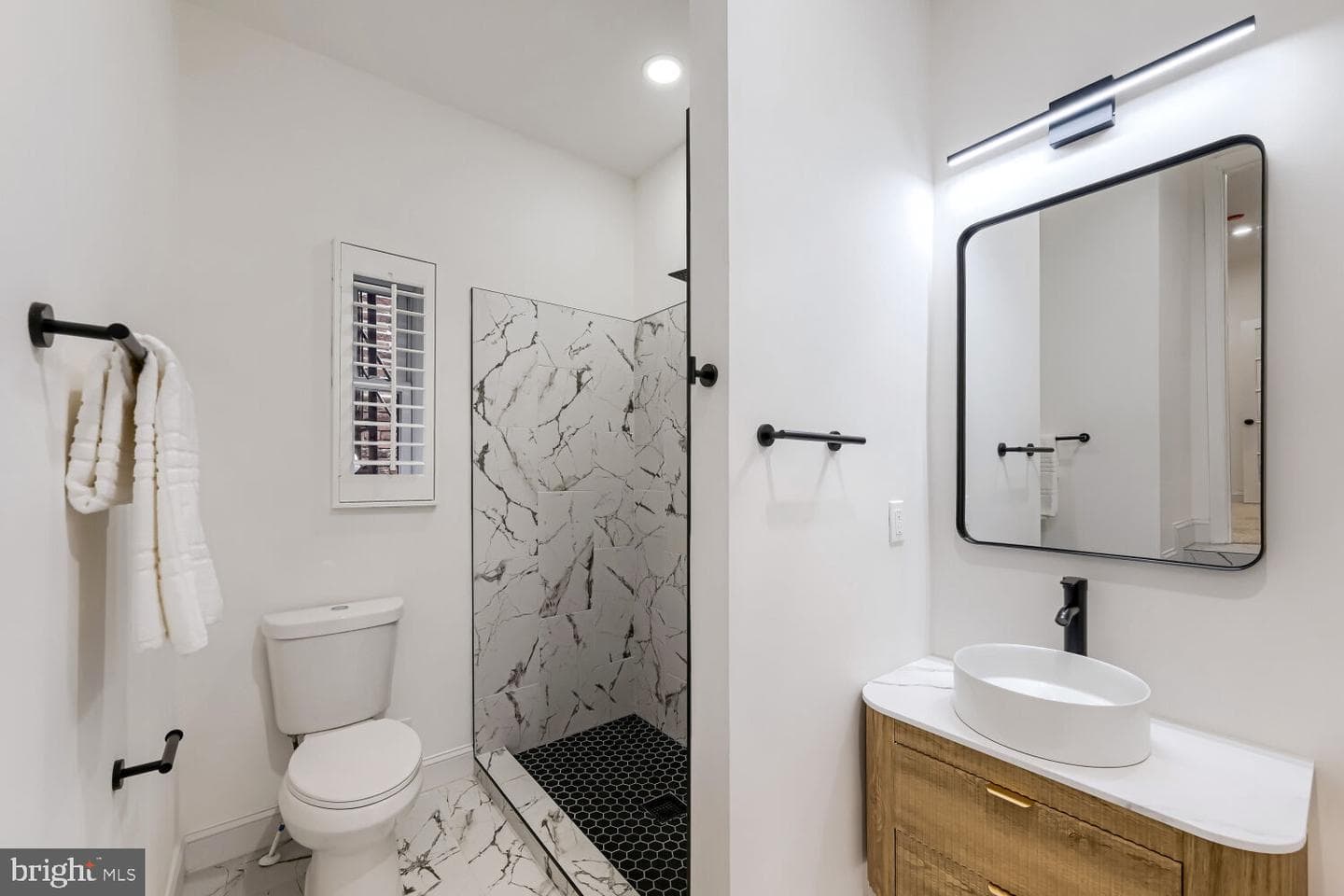 1704 Madison Ave photo 34