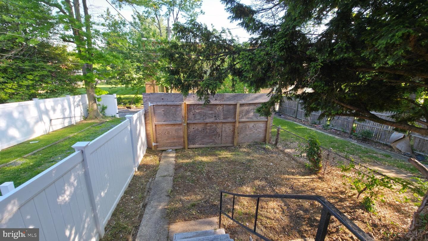 1239 Walters Avenue photo 27